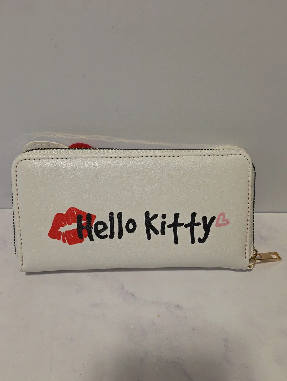 Hello Kitty-Inspired White Wallet with Red Bow